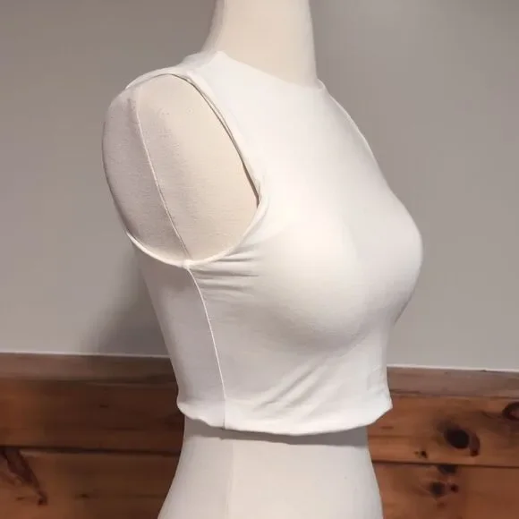 Klassy Network White Cream Tank Top Built In Bra - Picture 3 of 5